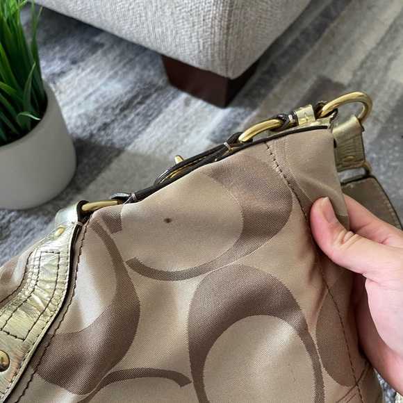 Accepting Offers! Gold COACH TOTE BAG - Picture 8 of 13